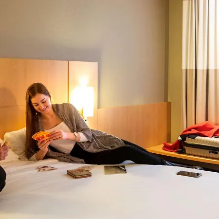 Ibis Brussels Centre Gare Du Midi Hotel 3*